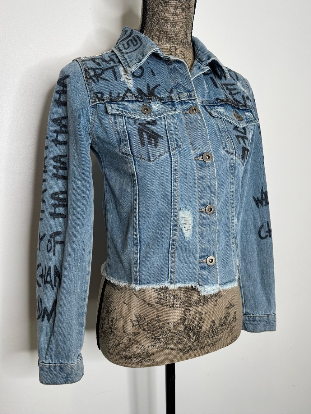 Robin Jeans Distressed Sequin Graffiti Denim Cropped Jacket Y2K Streetwear Sz 36
